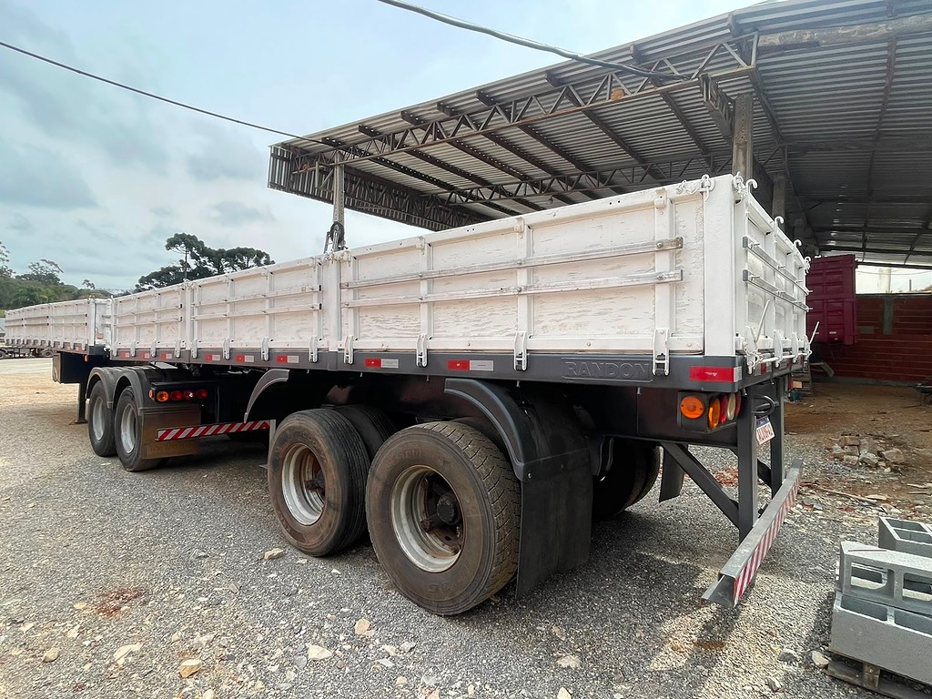 Carreta BITREM CARGA SECA Randon ANO 2004 Outros de Jeff Caminhões e Carretas no Paraná