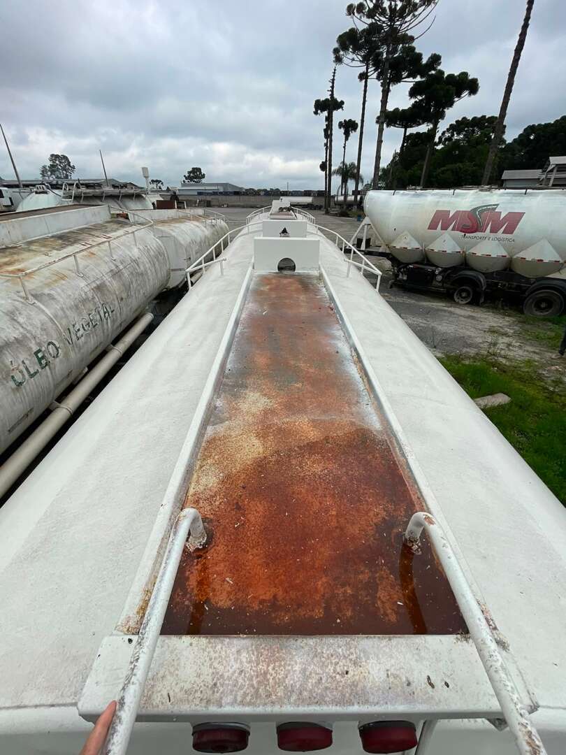 Carreta BITREM TANQUE AÇO Noma ANO 1995 6 Eixos de Jeff Caminhões e Carretas no Paraná