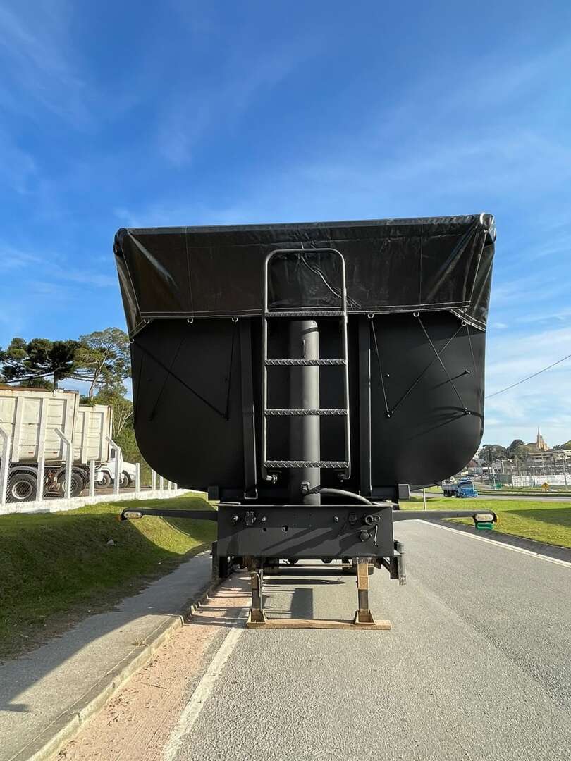Carreta RODOTREM BASCULANTE Facchini ANO 2022 9 Eixos de Jeff Caminhões e Carretas no Paraná
