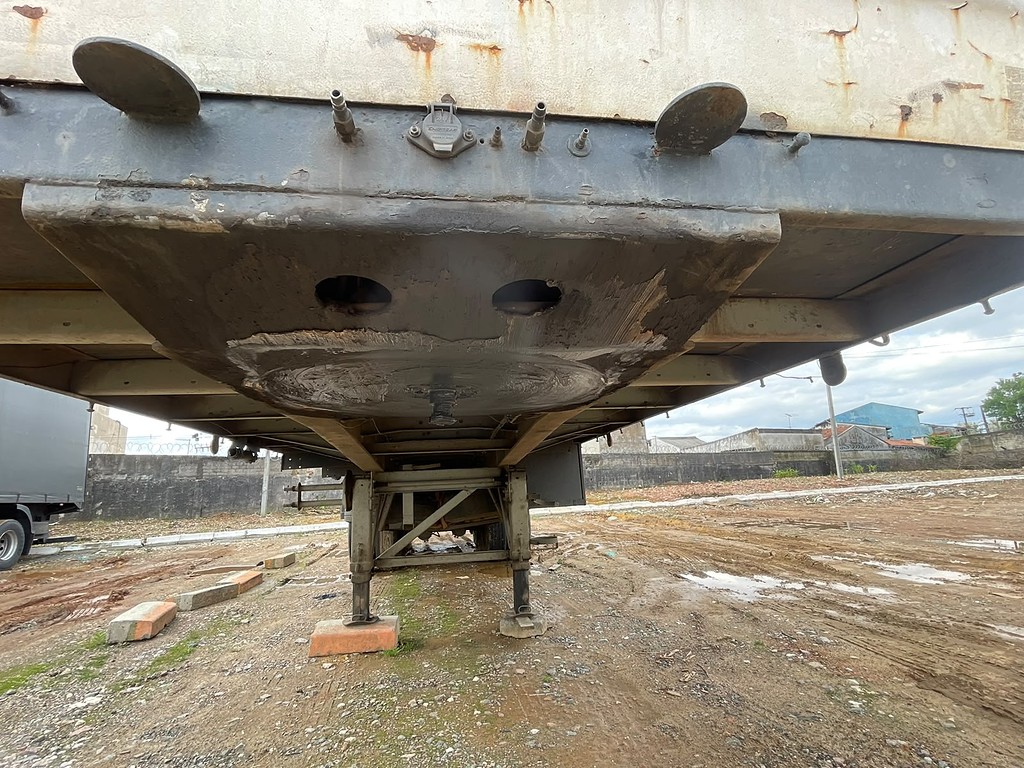 Carreta SEMI-REBOQUE CARGA SECA Randon ANO 1995 3 Eixos de Jeff Caminhões e Carretas no Paraná