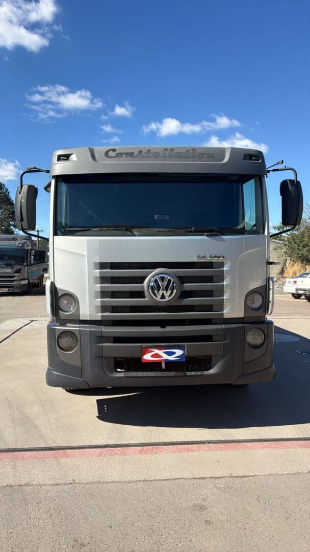 Caminhão VOLKSWAGEN VW 24280 Carroceria ANO 2019 de Jeff Caminhões e Carretas no Paraná