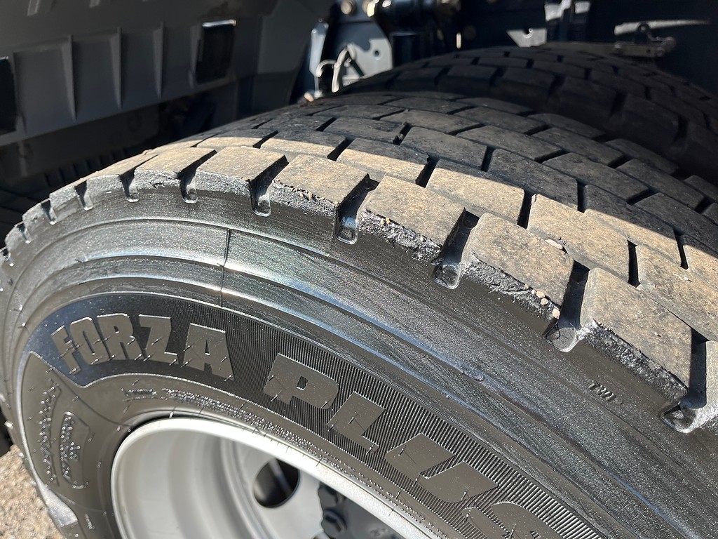 Caminhão MERCEDES BENZ MB 2536 Cavalo Mecânico ANO 2022 de Oto Junior Caminhões no Paraná