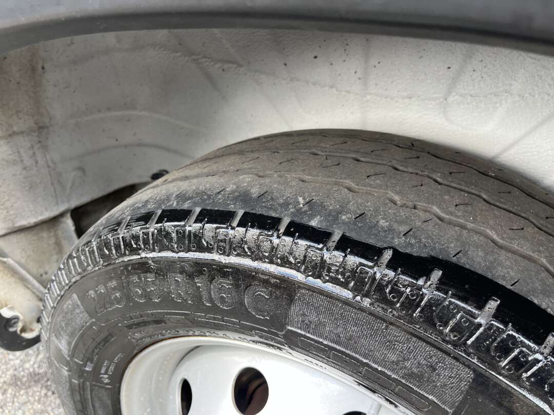 Caminhão ·UTILITÁRIO FIAT DUCATO MAXICARGO 2.3 Baú Furgão ANO 2019 de Oto Junior Caminhões no Paraná