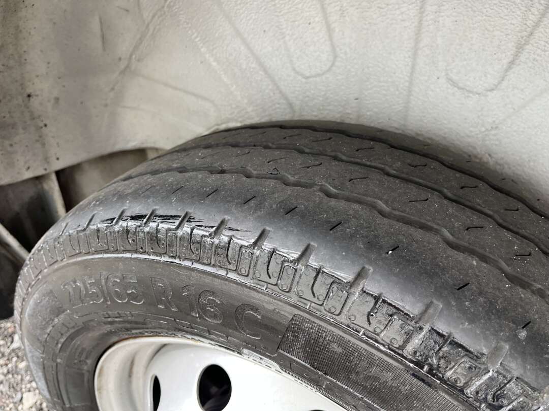 Caminhão ·UTILITÁRIO FIAT DUCATO MAXICARGO 2.3 Baú Furgão ANO 2019 de Oto Junior Caminhões no Paraná