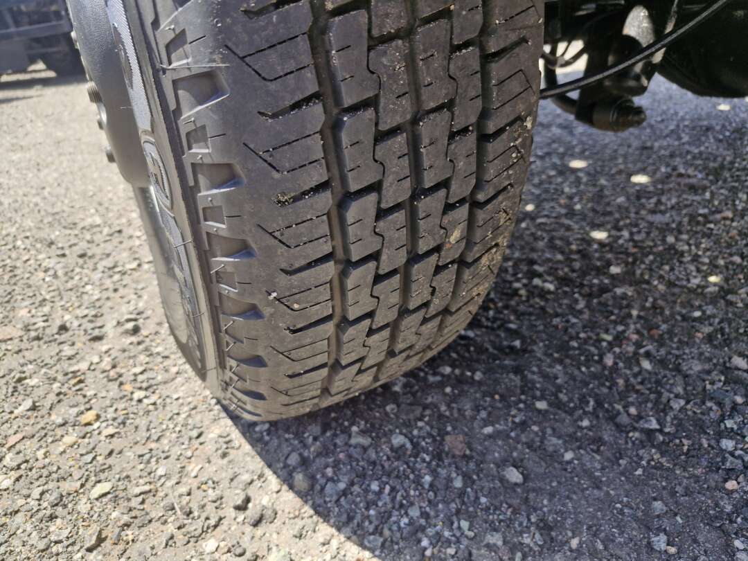 Caminhão IVECO DAILY 35-150 Ano 2022 Plataforma Guincho de Oto Junior Caminhões no Paraná