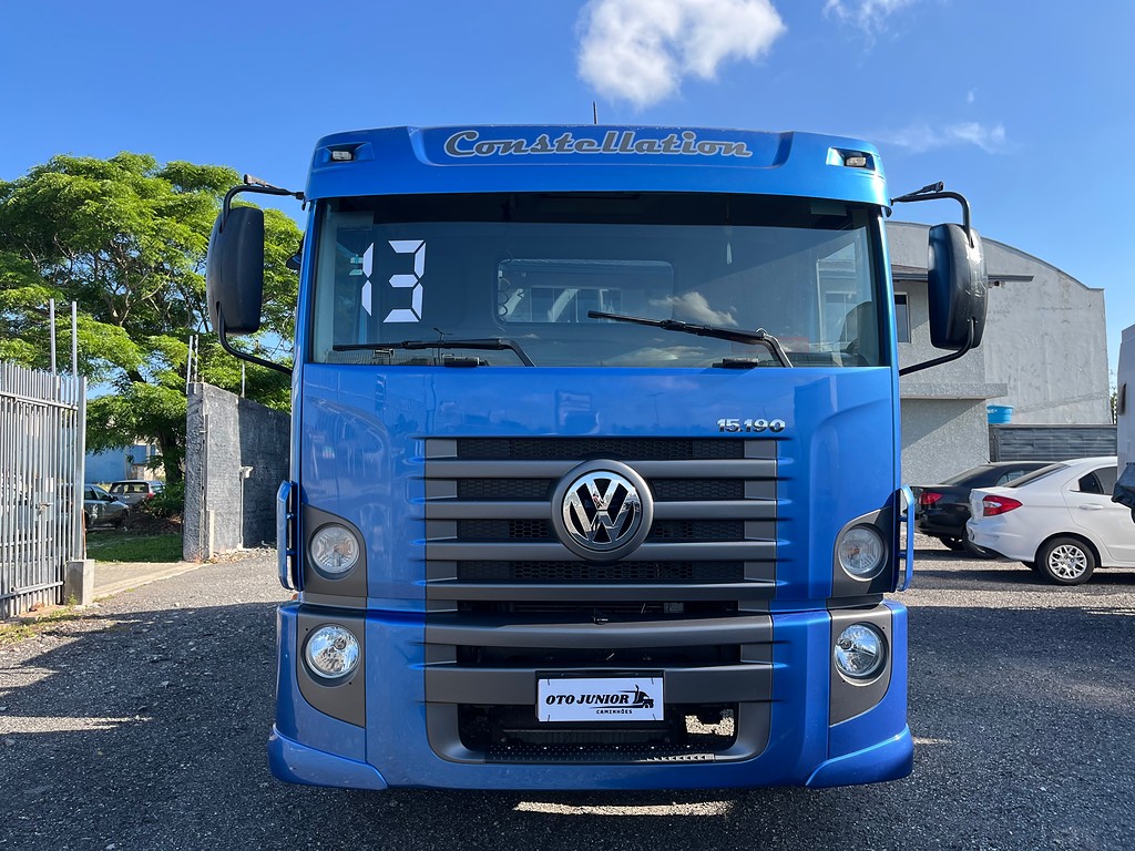 Caminhão VOLKSWAGEN VW 15190 Poliguindaste ANO 2013 de Oto Junior Caminhões no Paraná