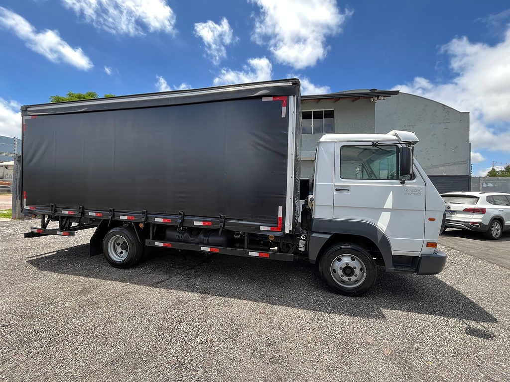 Caminhão VOLKSWAGEN VW 9150 Baú Sider ANO 2011 de Oto Junior Caminhões no Paraná