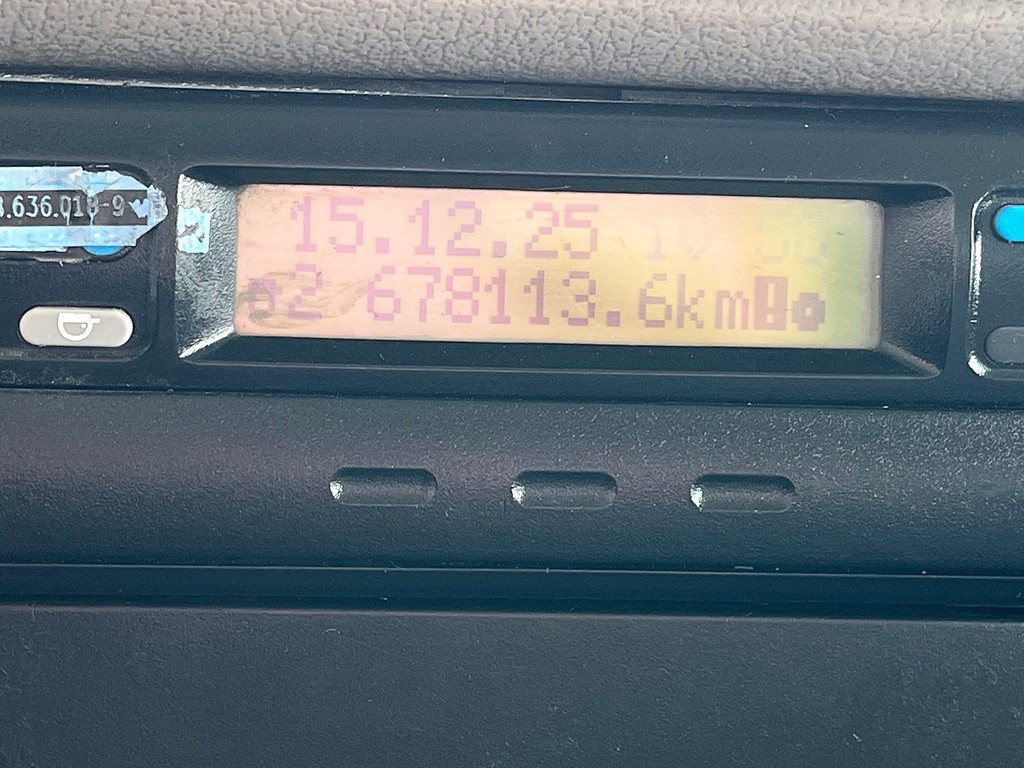 Caminhão VOLKSWAGEN VW 9150 Baú Sider ANO 2011 de Oto Junior Caminhões no Paraná