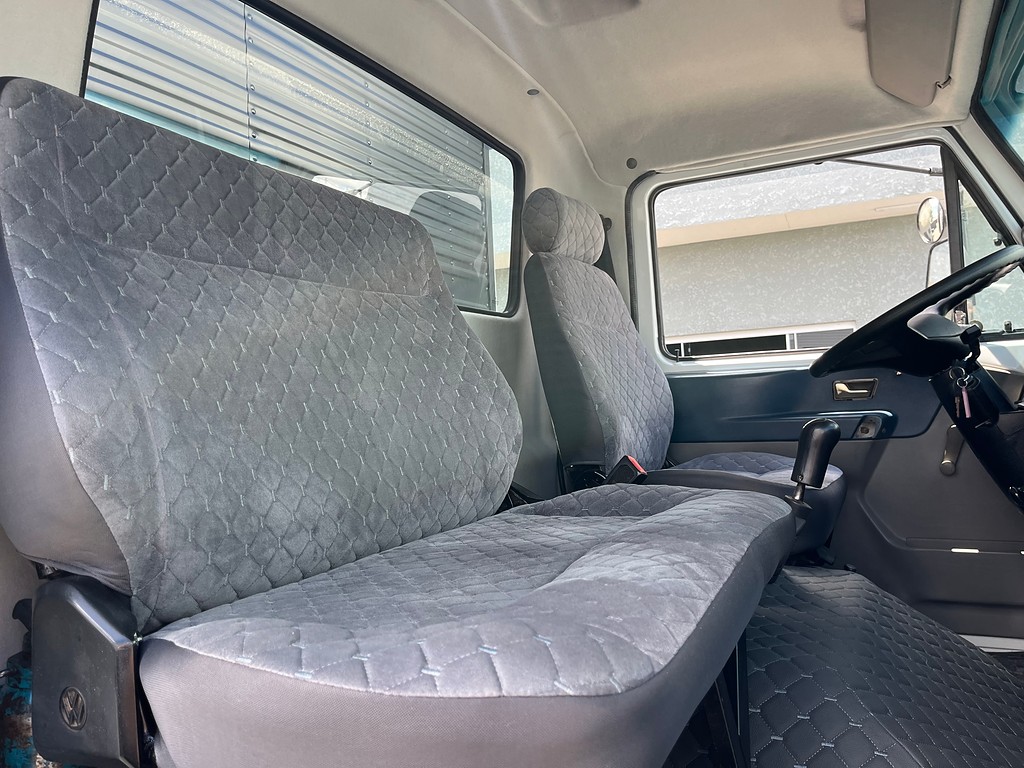 Caminhão VOLKSWAGEN VW 9150 Baú Sider ANO 2011 de Oto Junior Caminhões no Paraná