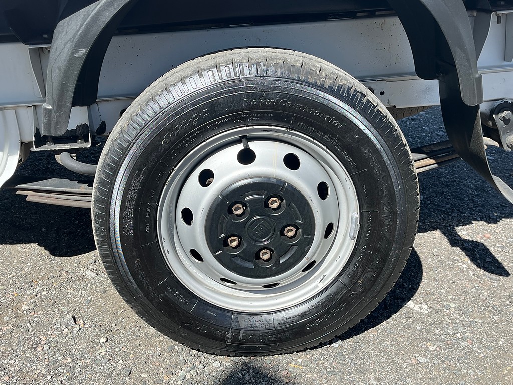 Caminhão ·UTILITÁRIO FIAT DUCATO CHASSI 2.3 Baú Furgão ANO 2021 de Oto Junior Caminhões no Paraná