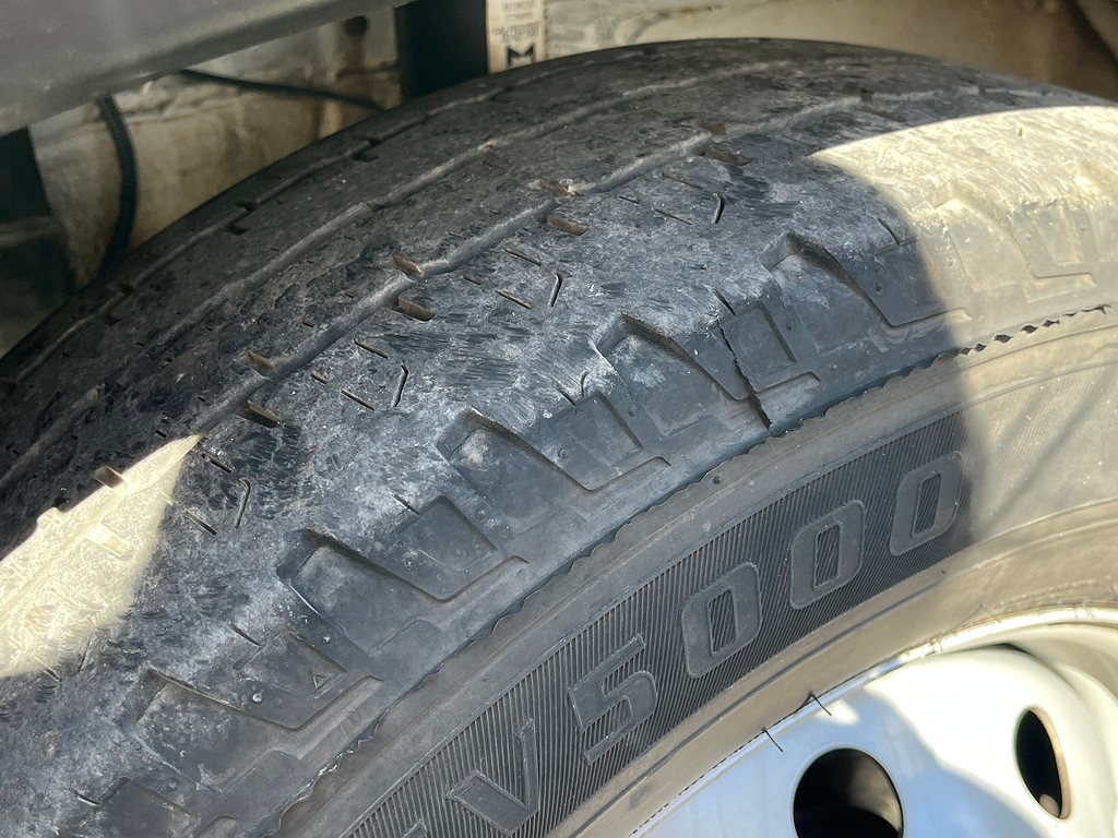 Caminhão ·UTILITÁRIO FIAT DUCATO CHASSI 2.3 Baú Furgão ANO 2021 de Oto Junior Caminhões no Paraná