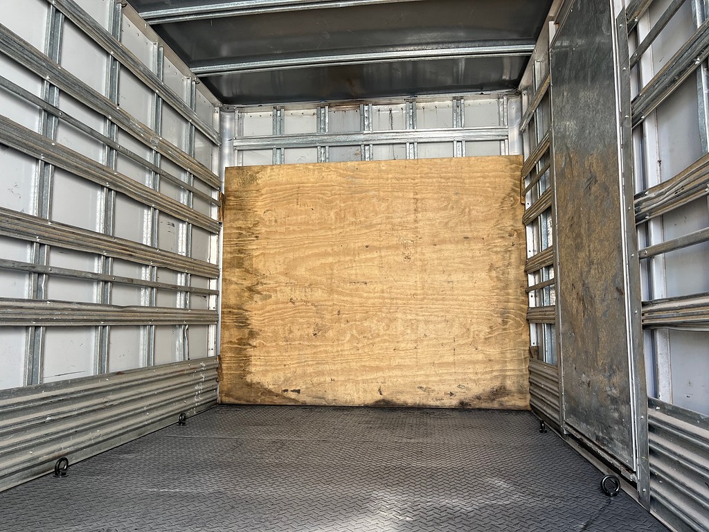 Caminhão ·UTILITÁRIO FIAT DUCATO CHASSI 2.3 Baú Furgão ANO 2021 de Oto Junior Caminhões no Paraná