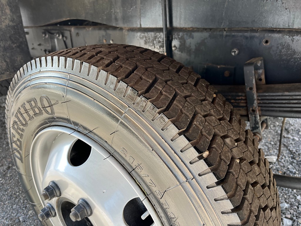 Caminhão VOLKSWAGEN VW 5140 Boiadeiro ANO 2006 de Oto Junior Caminhões no Paraná