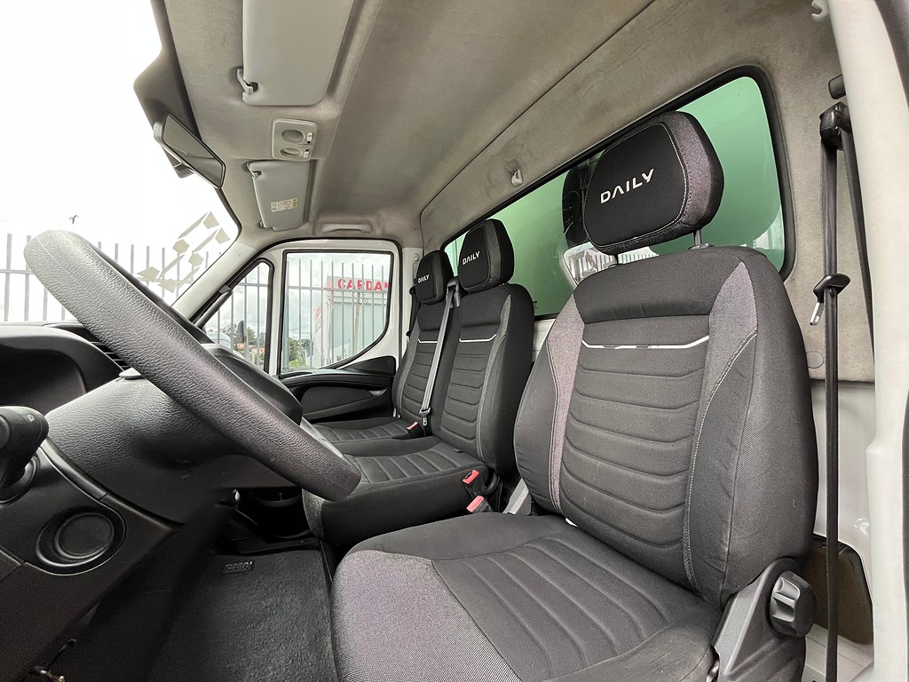 Caminhão IVECO DAILY 35-160 Baú Frigorífico ANO 2022 de Oto Junior Caminhões no Paraná