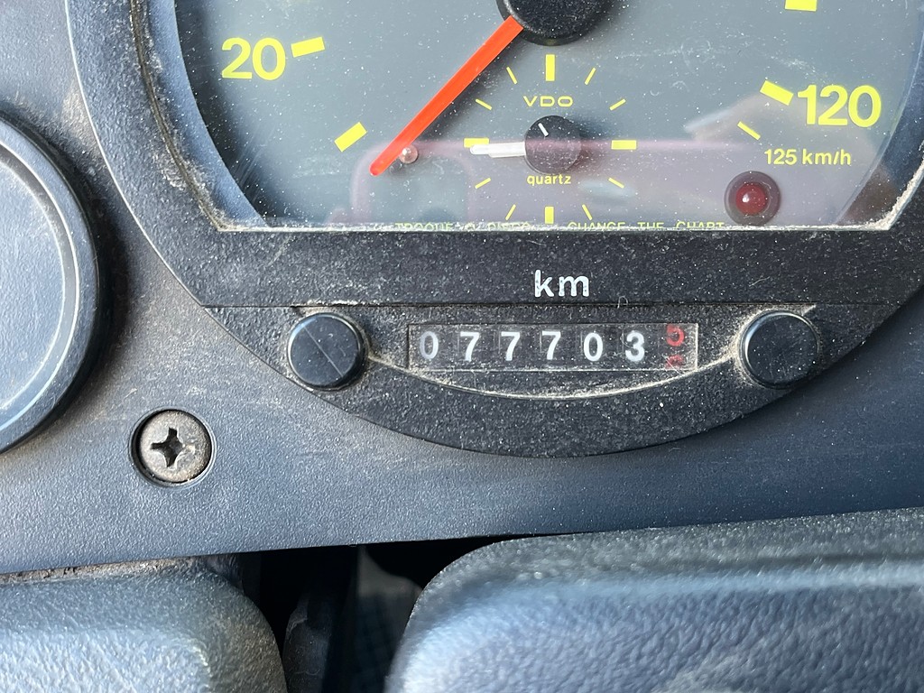 Caminhão MERCEDES BENZ MB 1634 Cavalo Mecânico ANO 2011 de Oto Junior Caminhões no Paraná