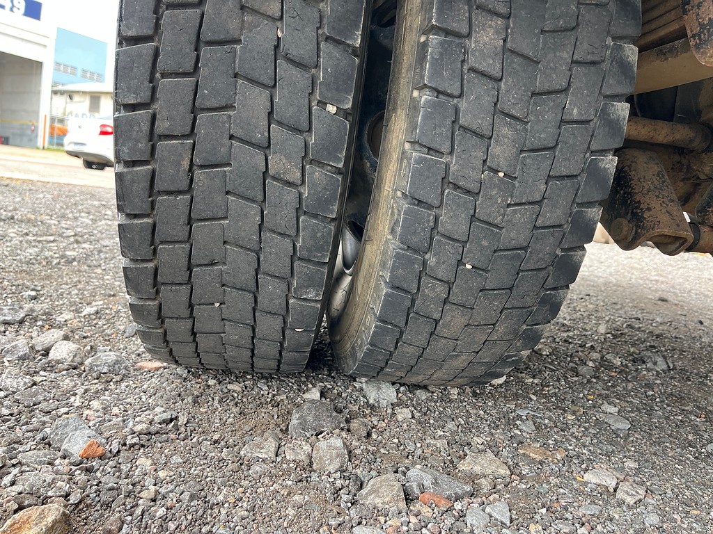 Caminhão FORD CARGO 815 Baú Furgão ANO 2010 de Oto Junior Caminhões no Paraná