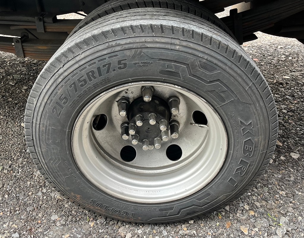 Caminhão MERCEDES BENZ MB 709 Baú Furgão ANO 1992 de Oto Junior Caminhões no Paraná