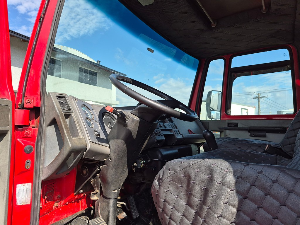 Caminhão FORD CARGO 815 Chassis ANO 2004 de Oto Junior Caminhões no Paraná