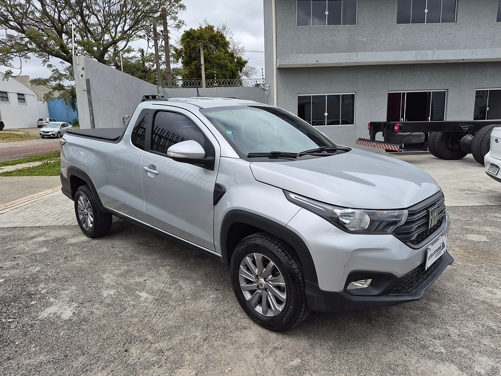 Caminhão ·UTILITÁRIO FIAT STRADA Varredeira ANO 2023 de Oto Junior Caminhões no Paraná