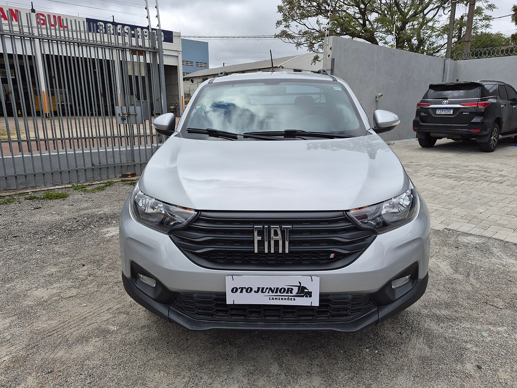 Caminhão ·UTILITÁRIO FIAT STRADA Varredeira ANO 2023 de Oto Junior Caminhões no Paraná