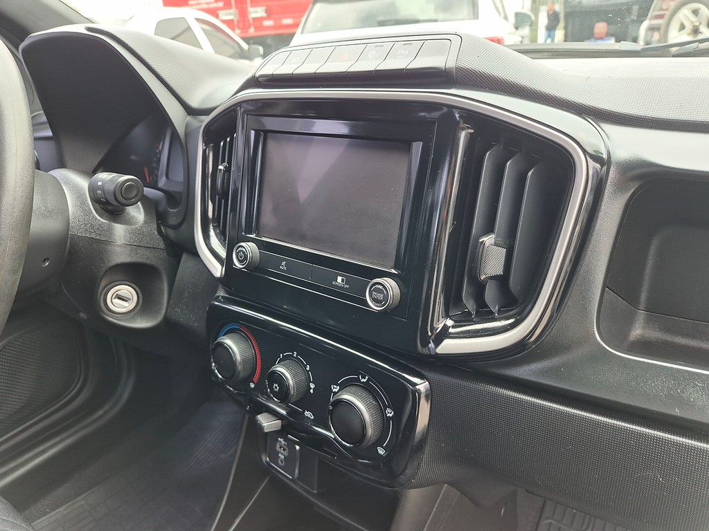 Caminhão ·UTILITÁRIO FIAT STRADA Varredeira ANO 2023 de Oto Junior Caminhões no Paraná
