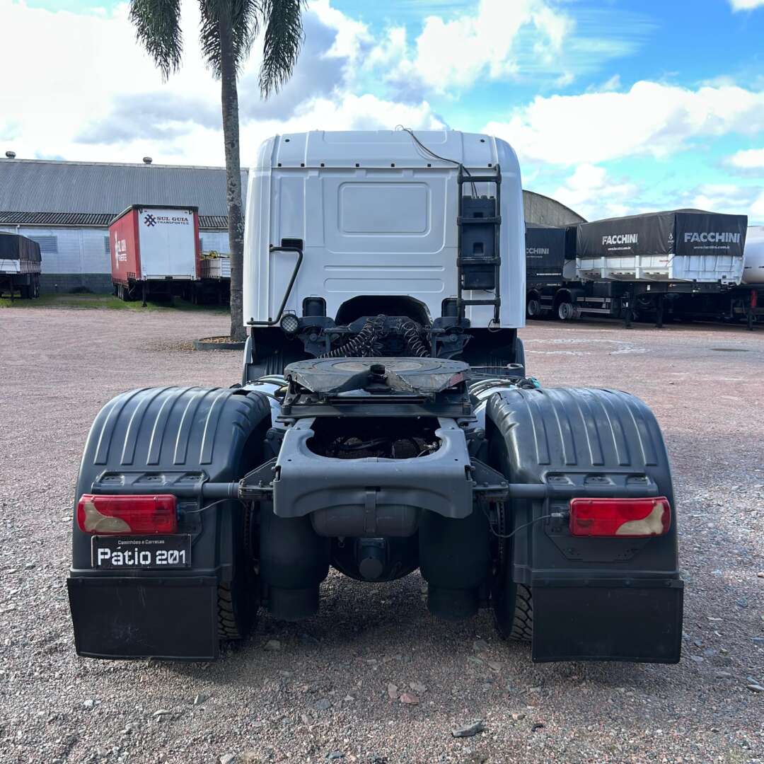 Caminhão SCANIA P360 Cavalo Mecânico ANO 2013 de Patio 201 Caminhoes e Carretas no Paraná