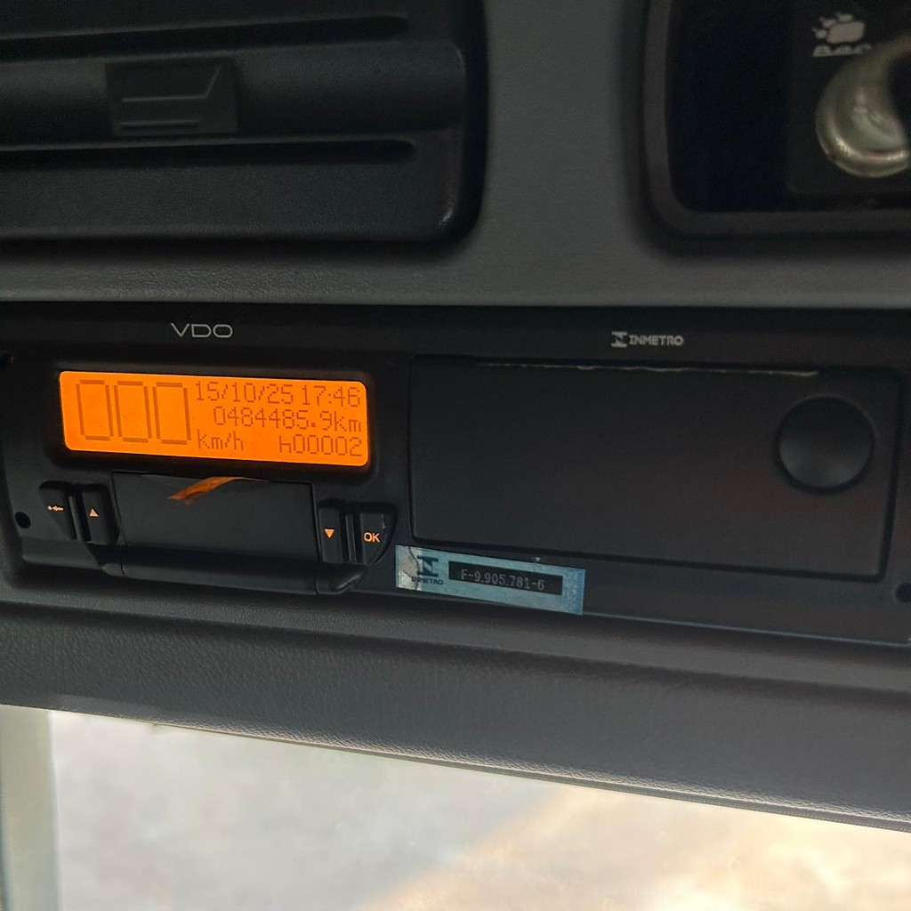 Caminhão MERCEDES BENZ MB 2546 Cavalo Mecânico ANO 2020 de Patio 201 Caminhoes e Carretas no Paraná