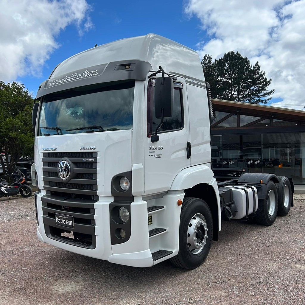 Caminhão VOLKSWAGEN VW 25420 Cavalo Mecânico ANO 2020 de Patio 201 Caminhoes e Carretas no Paraná