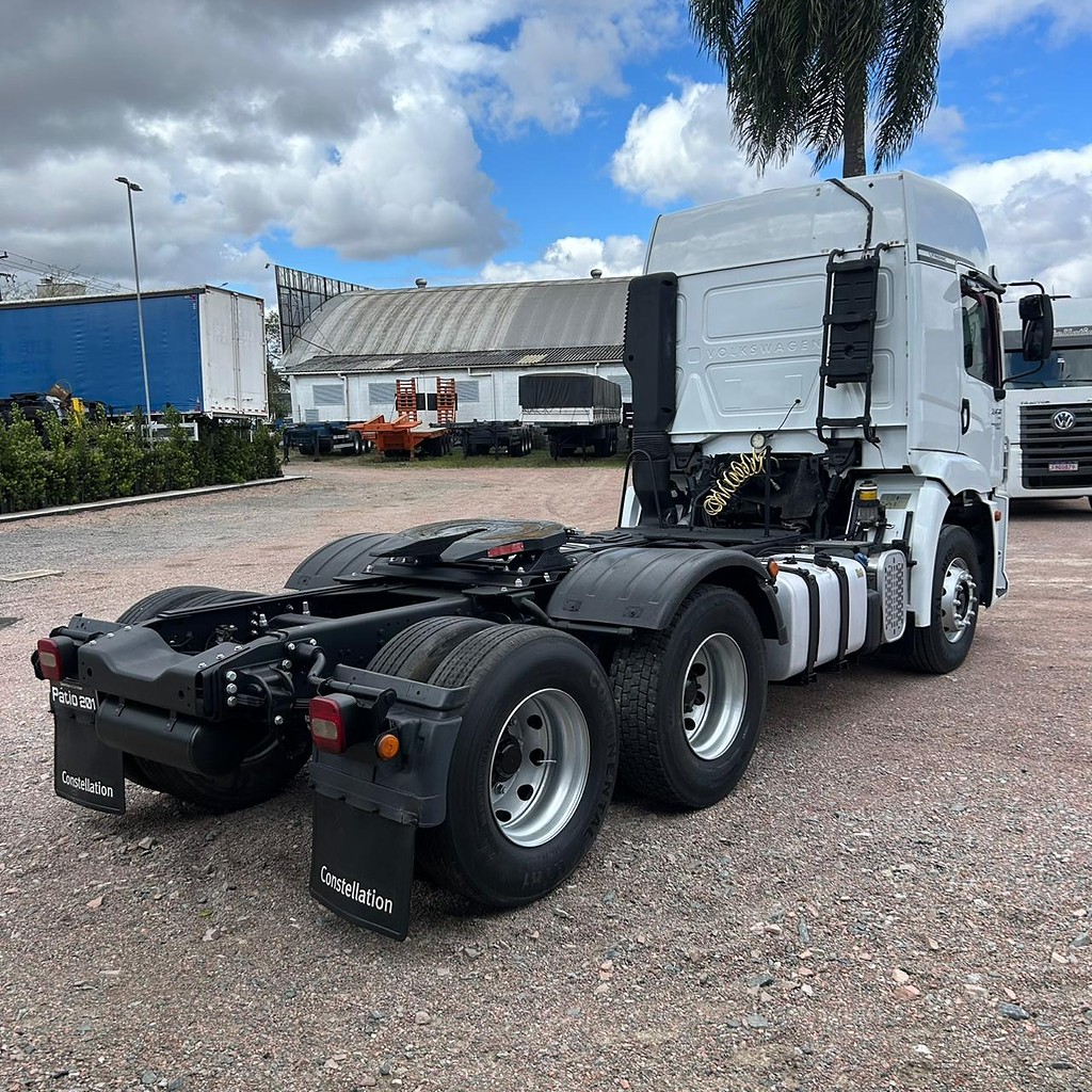 Caminhão VOLKSWAGEN VW 25420 Cavalo Mecânico ANO 2020 de Patio 201 Caminhoes e Carretas no Paraná