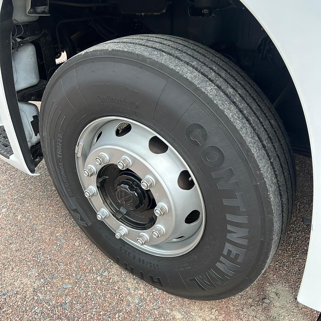 Caminhão VOLKSWAGEN VW 25420 Cavalo Mecânico ANO 2020 de Patio 201 Caminhoes e Carretas no Paraná