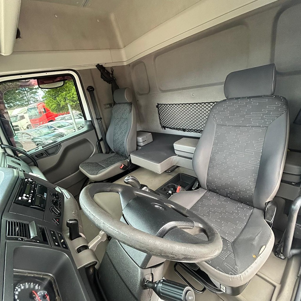 Caminhão VOLKSWAGEN VW 25420 Cavalo Mecânico ANO 2020 de Patio 201 Caminhoes e Carretas no Paraná