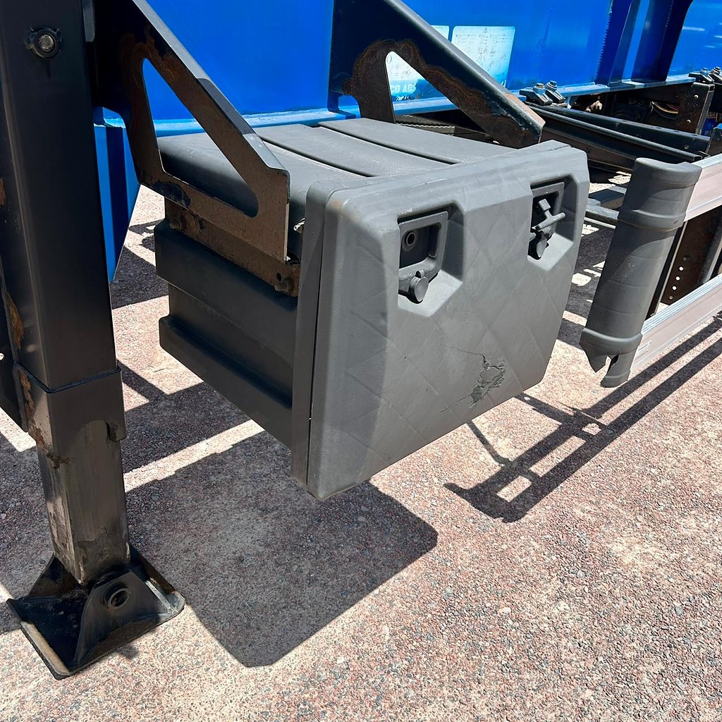 Carreta Bug Porta Container C/pneus Facchini 2018 Conteiner de Patio 201 Caminhoes e Carretas no Paraná
