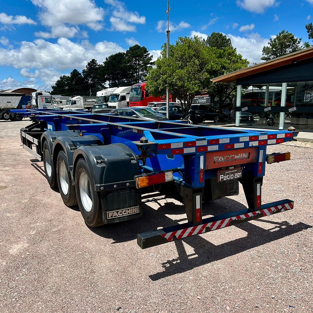 Carreta Bug Porta Container C/pneus Facchini 2018 Conteiner de Patio 201 Caminhoes e Carretas no Paraná