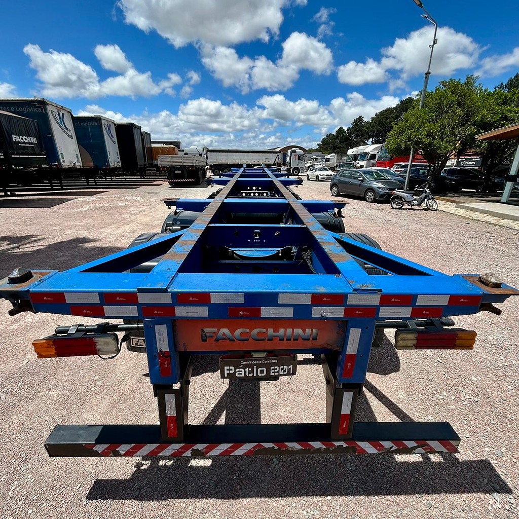 Carreta Bug Porta Container C/pneus Facchini 2018 Conteiner de Patio 201 Caminhoes e Carretas no Paraná