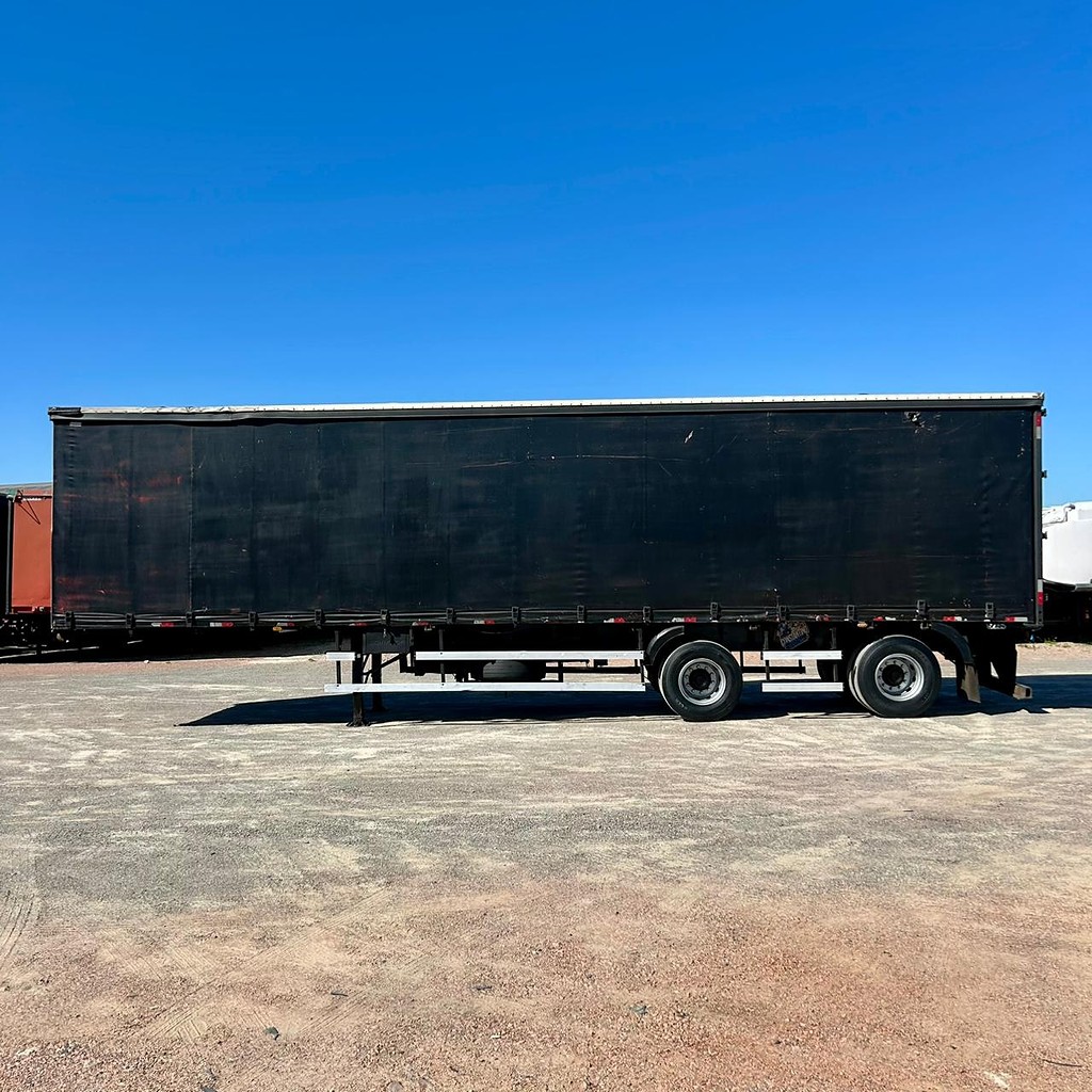 Carreta SEMI-REBOQUE BAU SIDER Schiffer ANO 2016 1+1 Vanderleia de Patio 201 Caminhoes e Carretas no Paraná