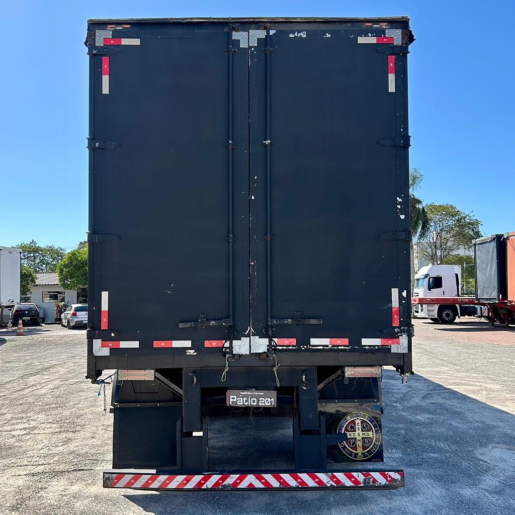 Carreta SEMI-REBOQUE BAU SIDER Schiffer ANO 2016 1+1 Vanderleia de Patio 201 Caminhoes e Carretas no Paraná