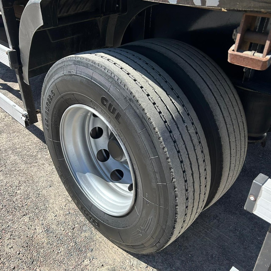 Carreta SEMI-REBOQUE BAU SIDER Schiffer ANO 2016 1+1 Vanderleia de Patio 201 Caminhoes e Carretas no Paraná