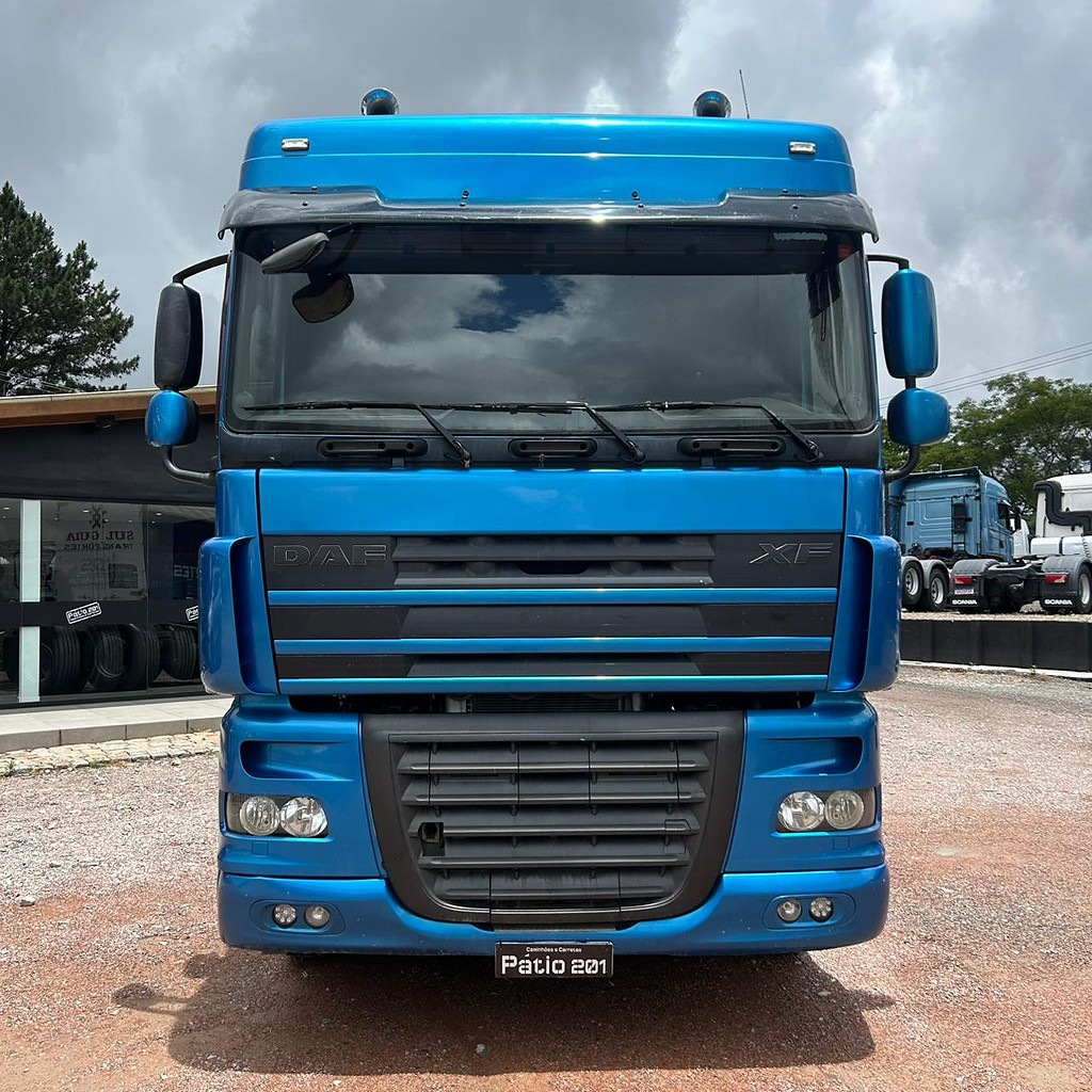 Caminhão DAF XF105 460 Cavalo Mecânico ANO 2020 de Patio 201 Caminhoes e Carretas no Paraná