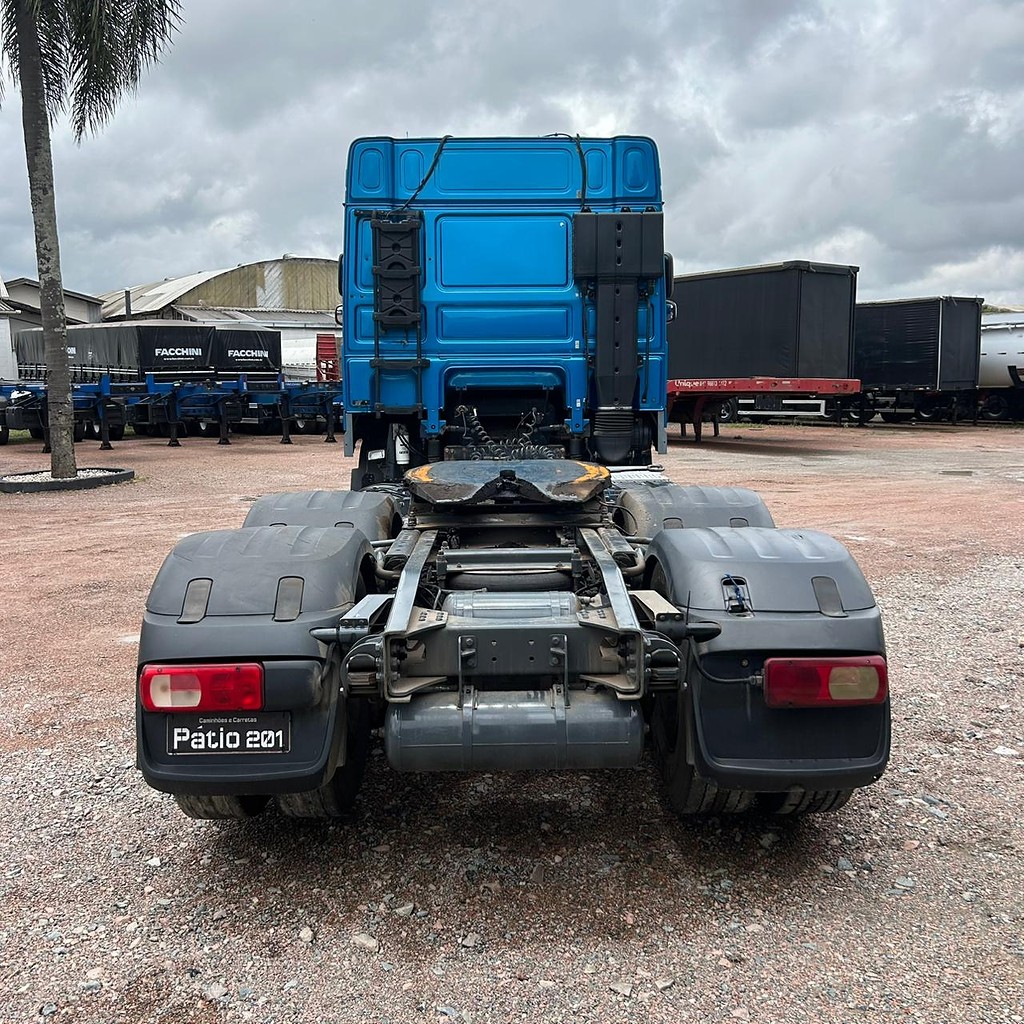 Caminhão DAF XF105 460 Cavalo Mecânico ANO 2020 de Patio 201 Caminhoes e Carretas no Paraná