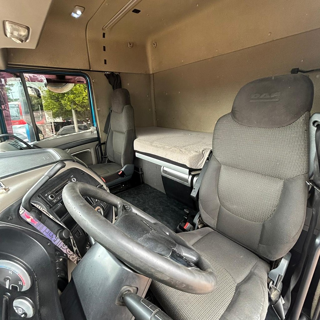 Caminhão DAF XF105 460 Cavalo Mecânico ANO 2020 de Patio 201 Caminhoes e Carretas no Paraná