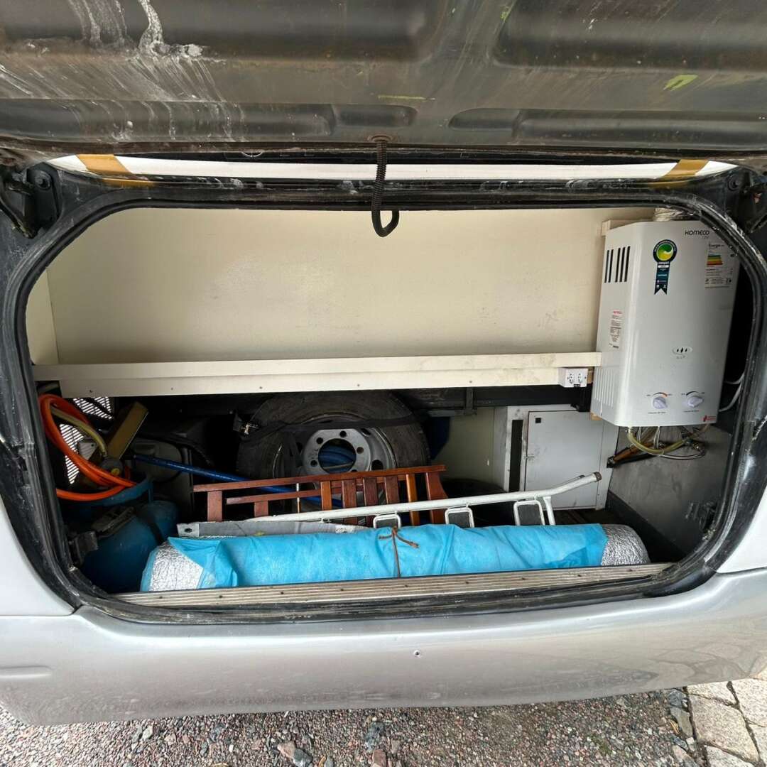 Caminhão MERCEDES BENZ MB 914 Motorhome ANO 2003 de Patio 201 Caminhoes e Carretas no Paraná