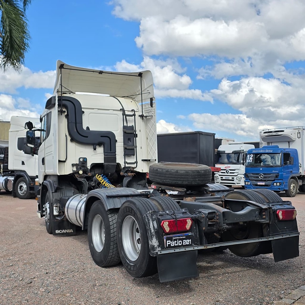 Caminhão SCANIA 440 Cavalo Mecânico ANO 2015 de Patio 201 Caminhoes e Carretas no Paraná