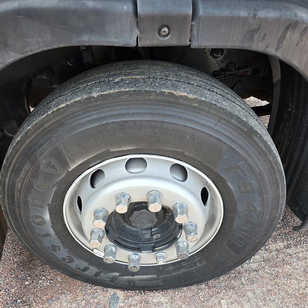 Caminhão SCANIA 440 Cavalo Mecânico ANO 2015 de Patio 201 Caminhoes e Carretas no Paraná