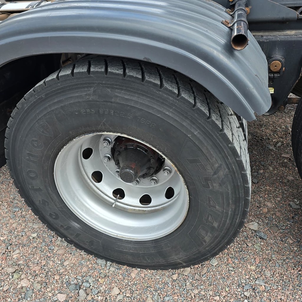 Caminhão SCANIA 440 Cavalo Mecânico ANO 2015 de Patio 201 Caminhoes e Carretas no Paraná