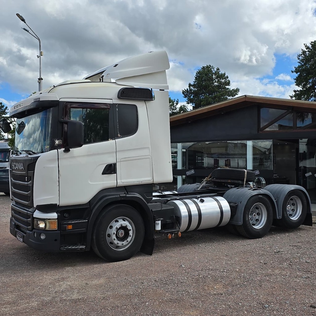 Caminhão SCANIA 440 Cavalo Mecânico ANO 2014 de Patio 201 Caminhoes e Carretas no Paraná