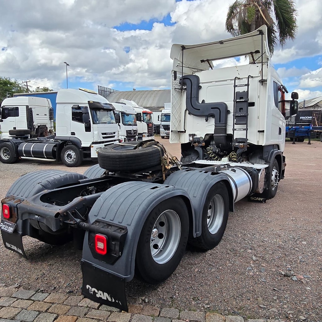 Caminhão SCANIA 440 Cavalo Mecânico ANO 2014 de Patio 201 Caminhoes e Carretas no Paraná