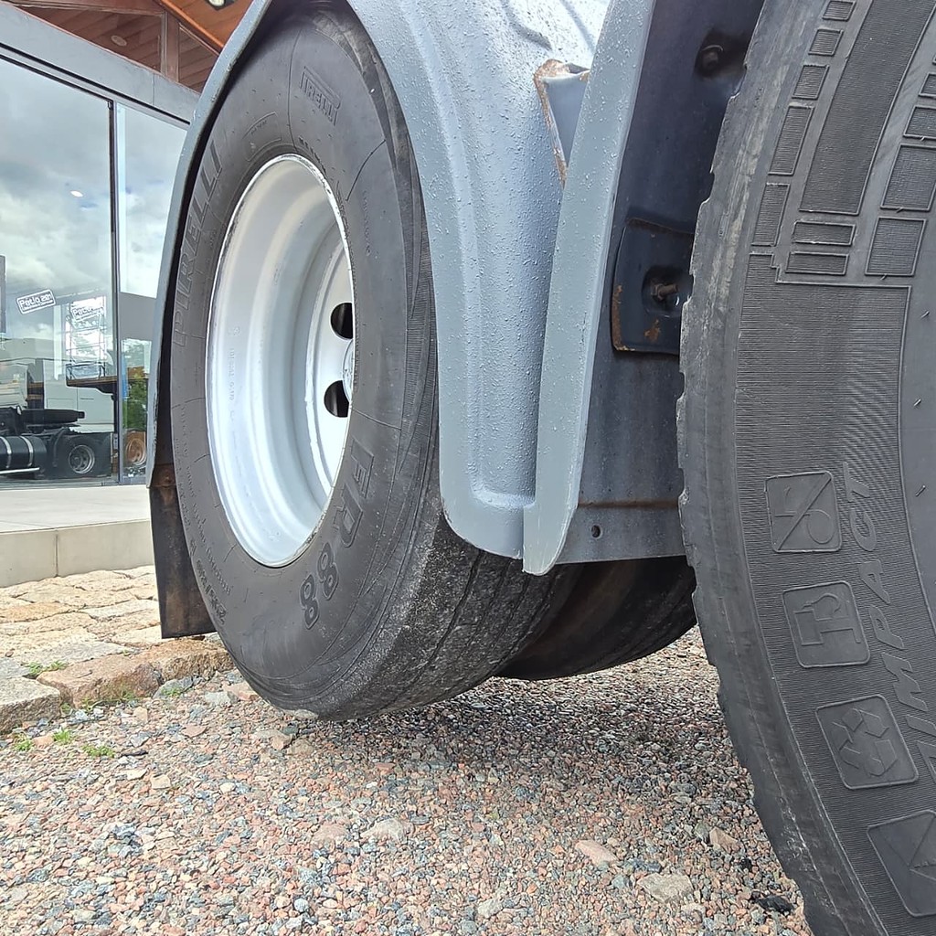 Caminhão SCANIA 440 Cavalo Mecânico ANO 2014 de Patio 201 Caminhoes e Carretas no Paraná