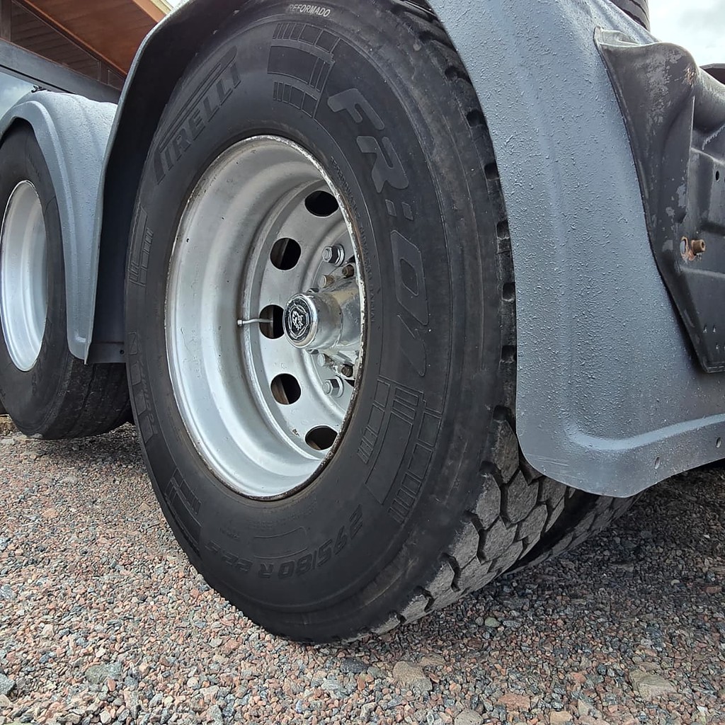 Caminhão SCANIA 440 Cavalo Mecânico ANO 2014 de Patio 201 Caminhoes e Carretas no Paraná