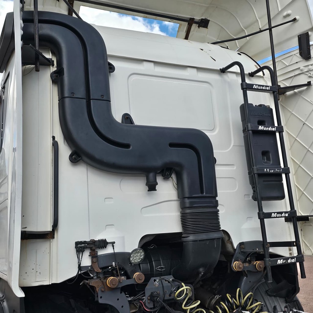 Caminhão SCANIA 440 Cavalo Mecânico ANO 2014 de Patio 201 Caminhoes e Carretas no Paraná