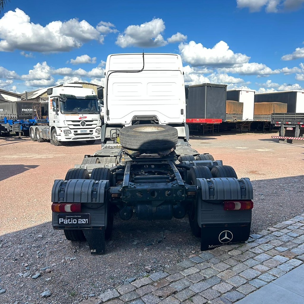 Caminhão MERCEDES BENZ MB 2536 Cavalo Mecânico ANO 2021 de Patio 201 Caminhoes e Carretas no Paraná